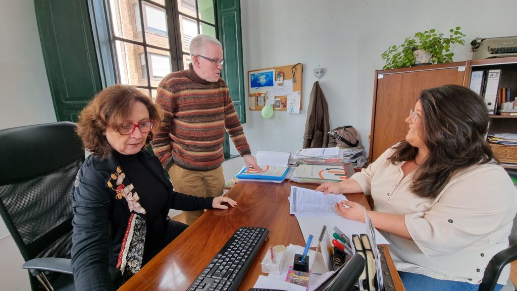 Elvira, Norberto y Adriana